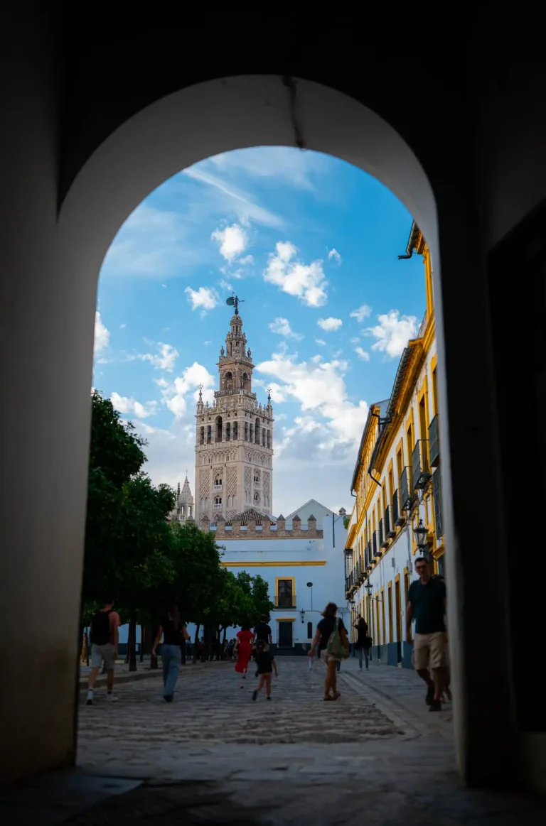 Il quartiere di Santa Cruz con la Giralda sullo sfondo